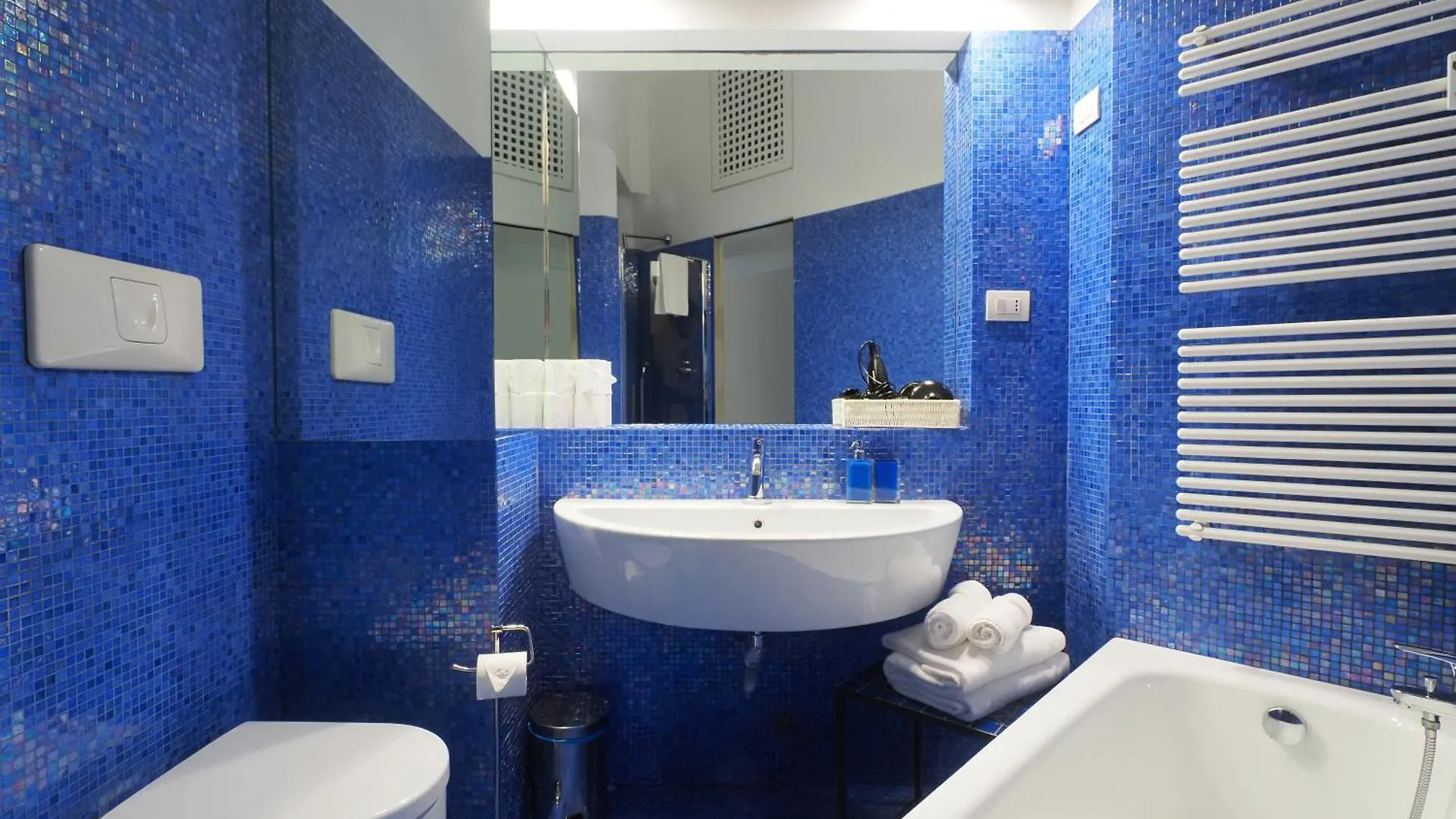 מילאנו Center Pregious Apartment 0*,