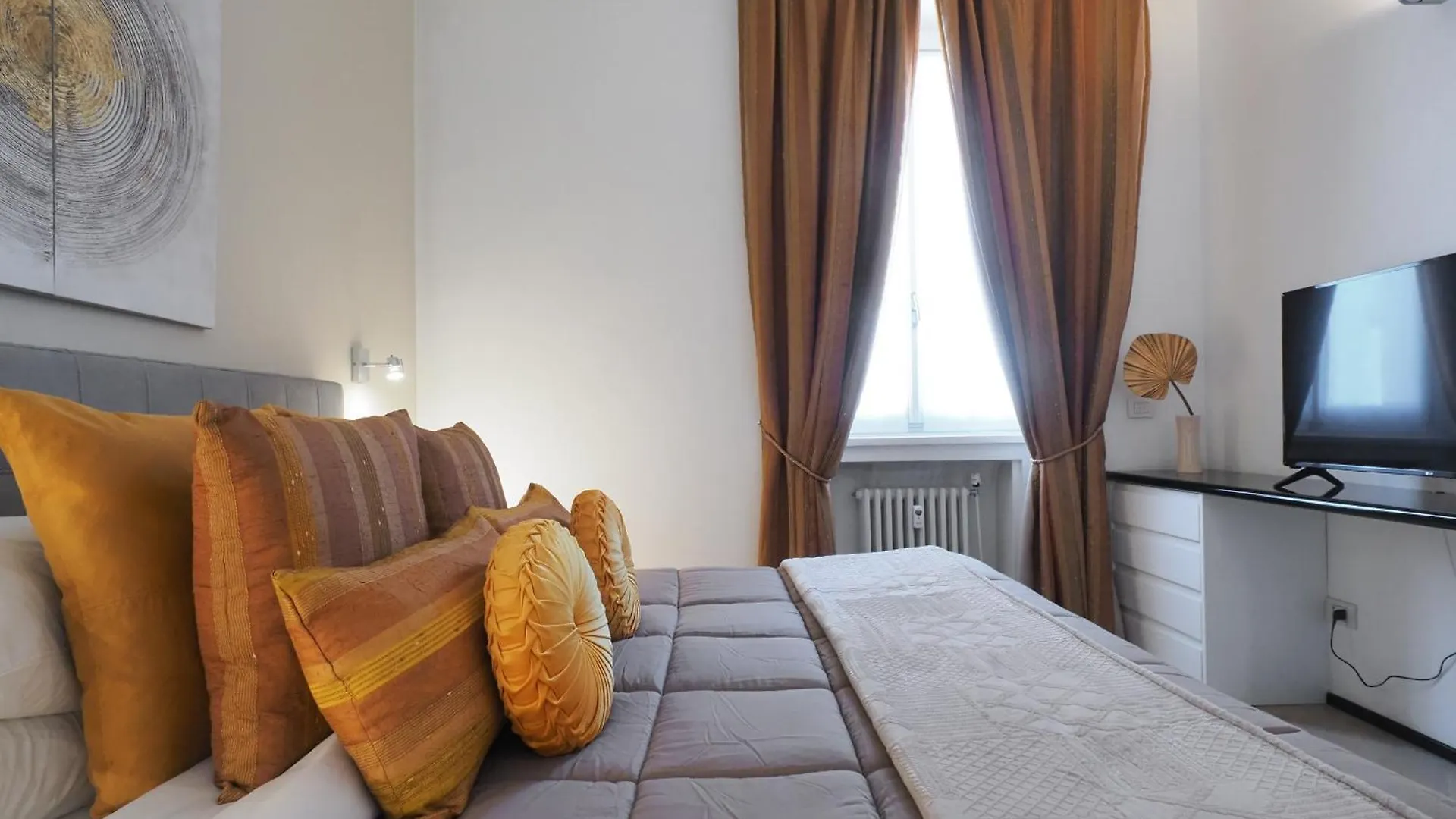 Center Pregious Apartment Milan 0*,  Italy