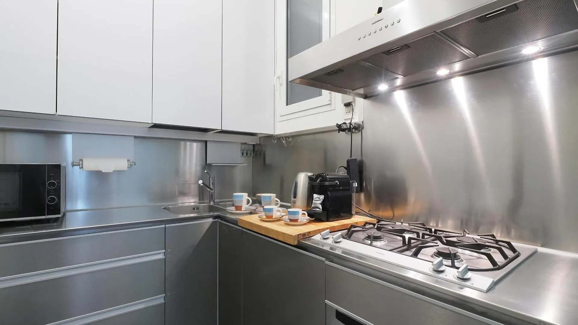Center Pregious Apartment Milan Italy